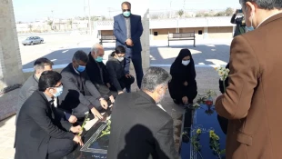 آیین تجدید میثاق جامعه دانشگاهیان شهرستان طبس با آرمان‌های انقلاب اسلامی با حضور مسئولین و کارکنان دانشگاههای شهرستان طبس 4