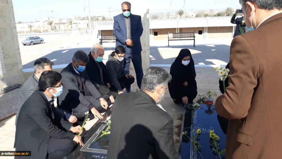 آیین تجدید میثاق جامعه دانشگاهیان شهرستان طبس با آرمان‌های انقلاب اسلامی با حضور مسئولین و کارکنان دانشگاههای شهرستان طبس 4