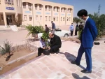 کاشت نهال  روز درختکاری توسط همکاران آموزشکده فنی و حرفه ای طبس در محل آموزشکده 10