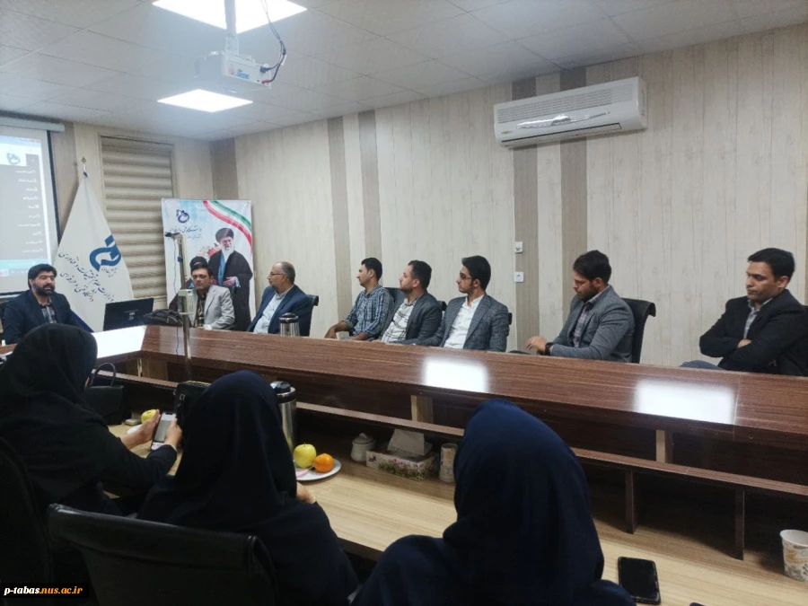 جلسه اساتید گروه کامپیوتر آموزشکده با معاونت و کارشناسان آموزش ، حراست و فناوری آموزشکده فنی طبس 6